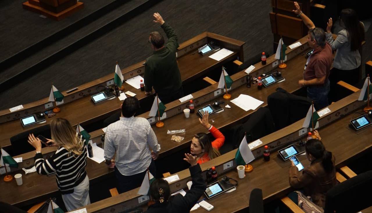 Crónica de sesión para definir al fiscal general interno: cinco votaciones fallidas y la elección de un nombre que se propuso al final