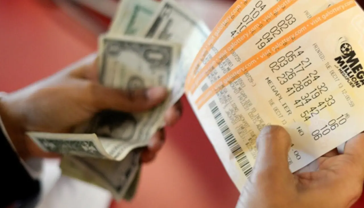 Se sacó la lotería el 2021 y le dijo a su esposa después de cuatro años, cuando ya no le quedaba nada
