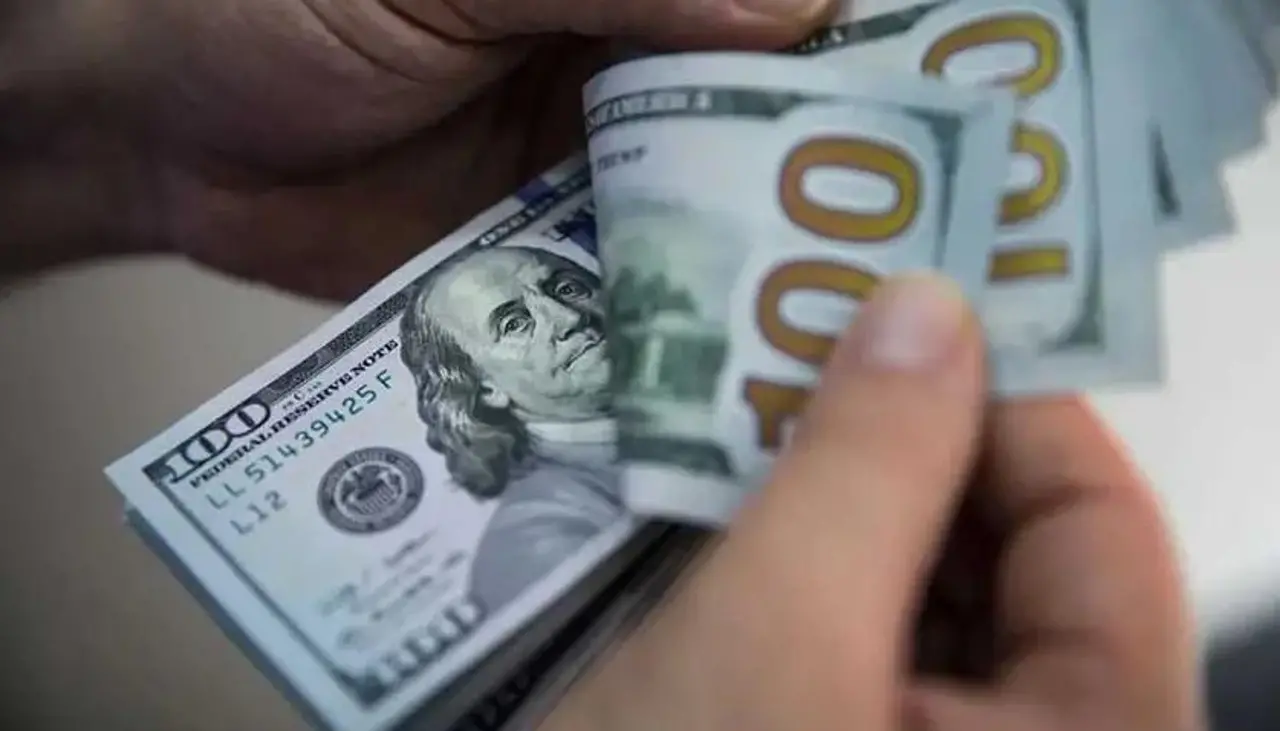 Por segundo día consecutivo el dólar digital arranca la jornada rozando los Bs 10 en el mercado paralelo