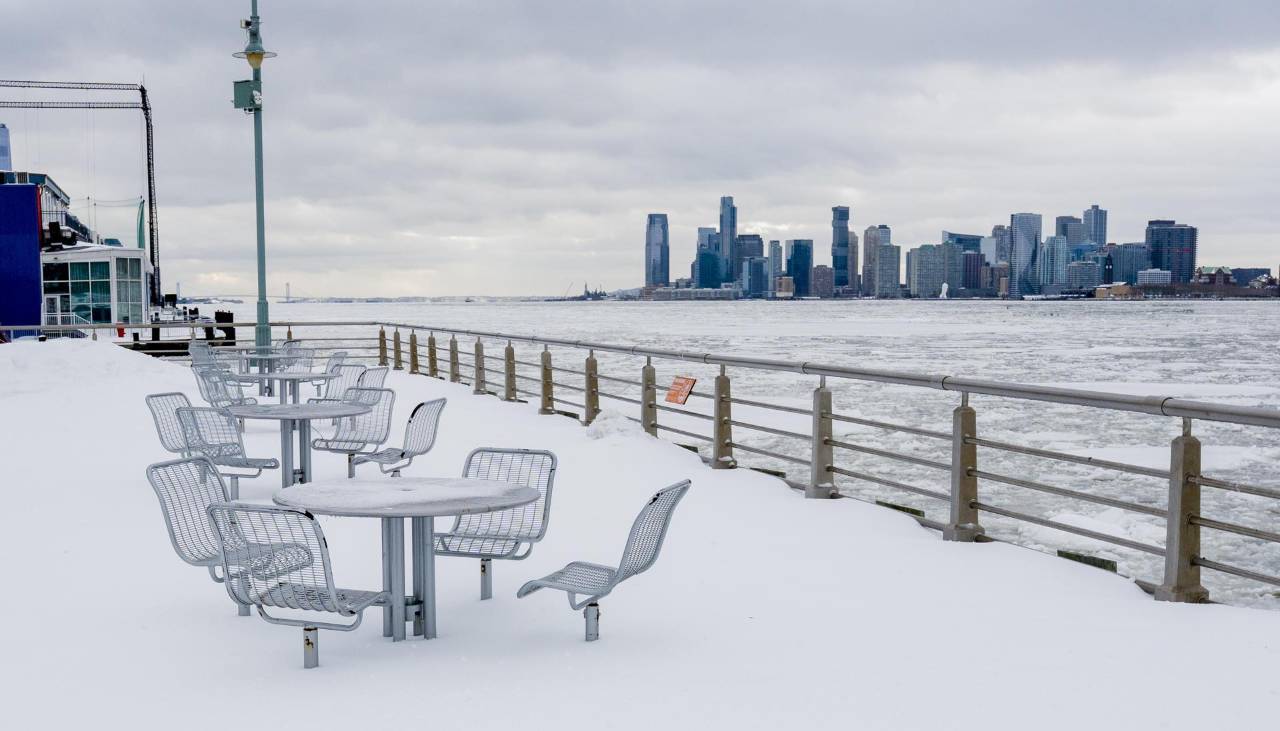 Ascienden a 34 los muertos por tormenta en EEUU y 530.000 hogares siguen sin electricidad