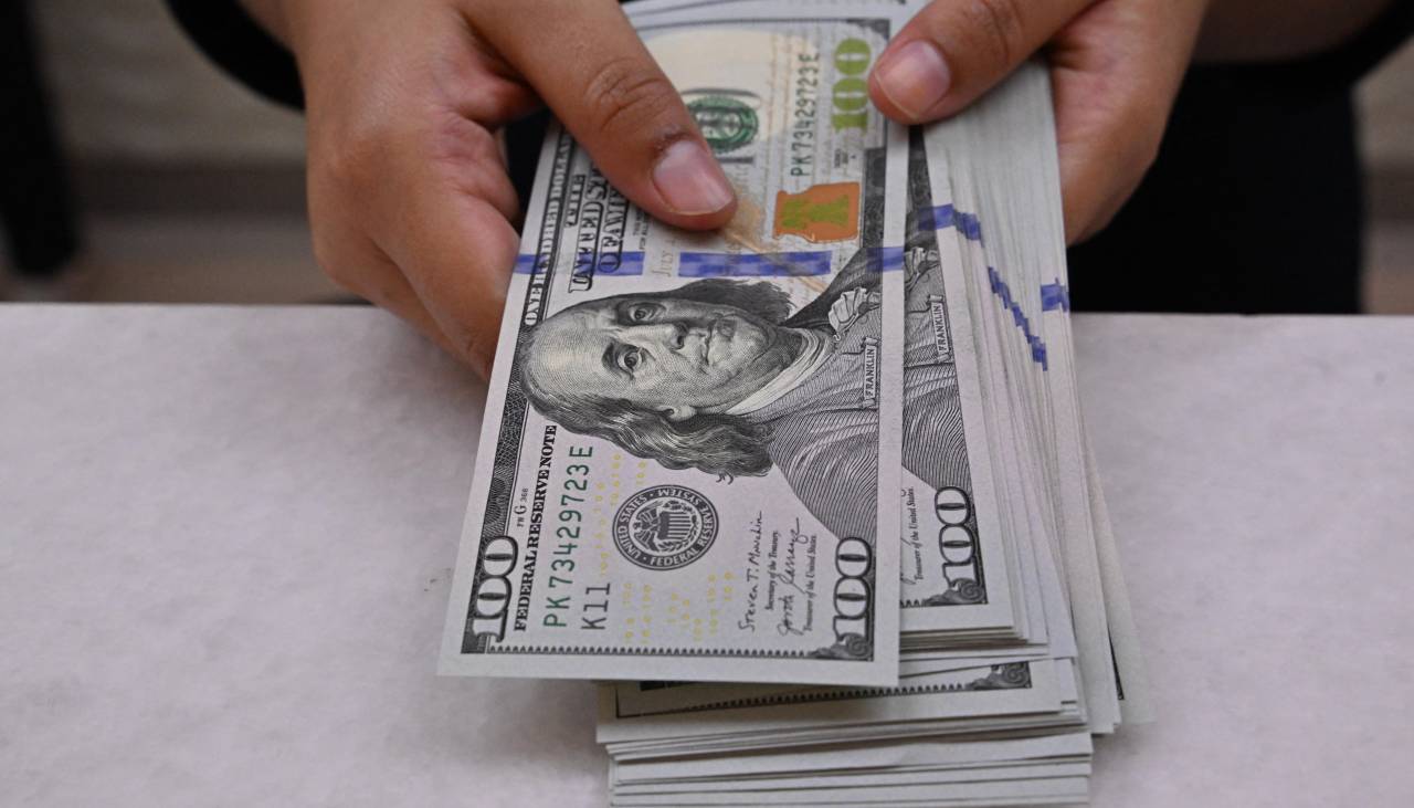 S&amp;P baja calificación crediticia de Bolivia “por los elevados pagos de deuda externa desde 2026 y acceso limitado a bonos”