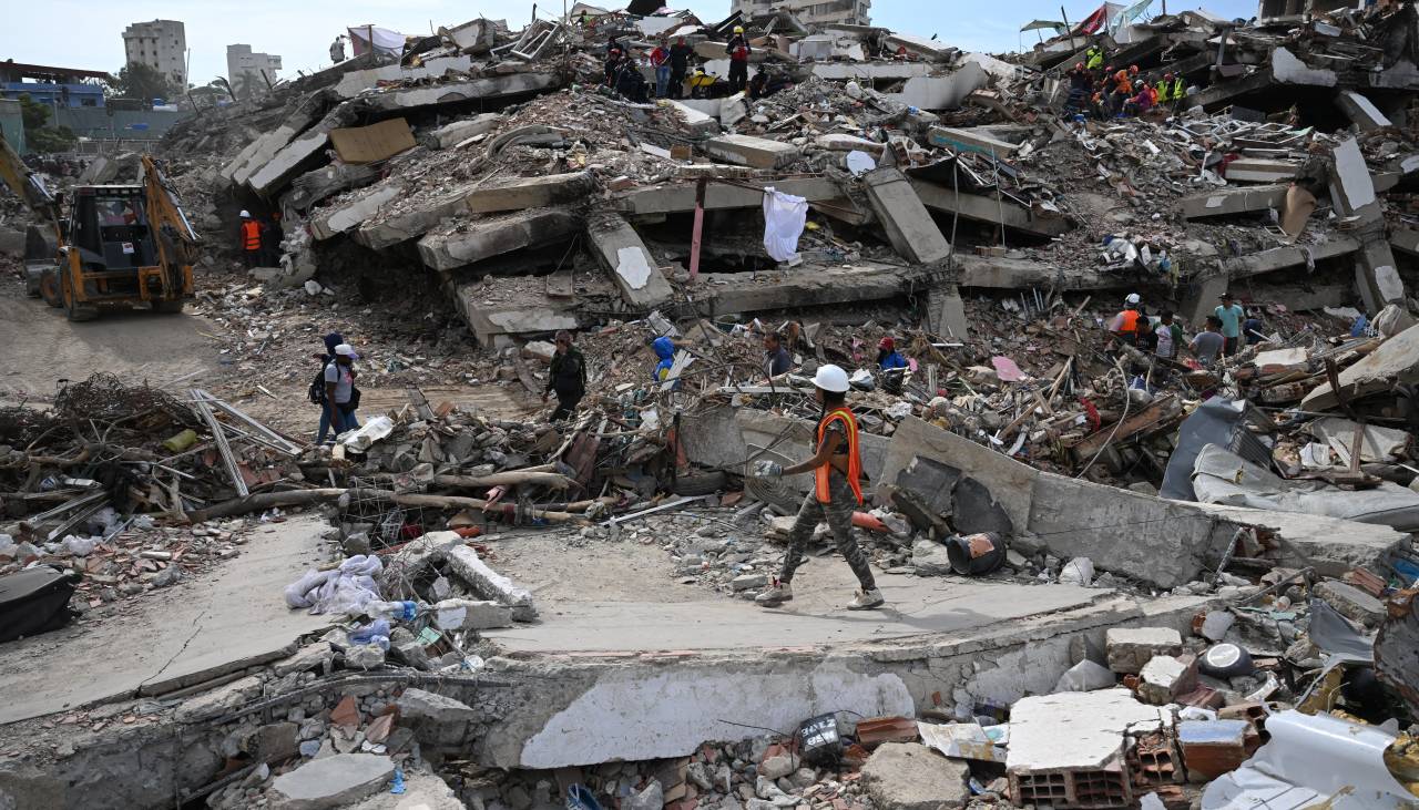 Sube a 3.811 el saldo de muertes por los terremotos en Venezuela
