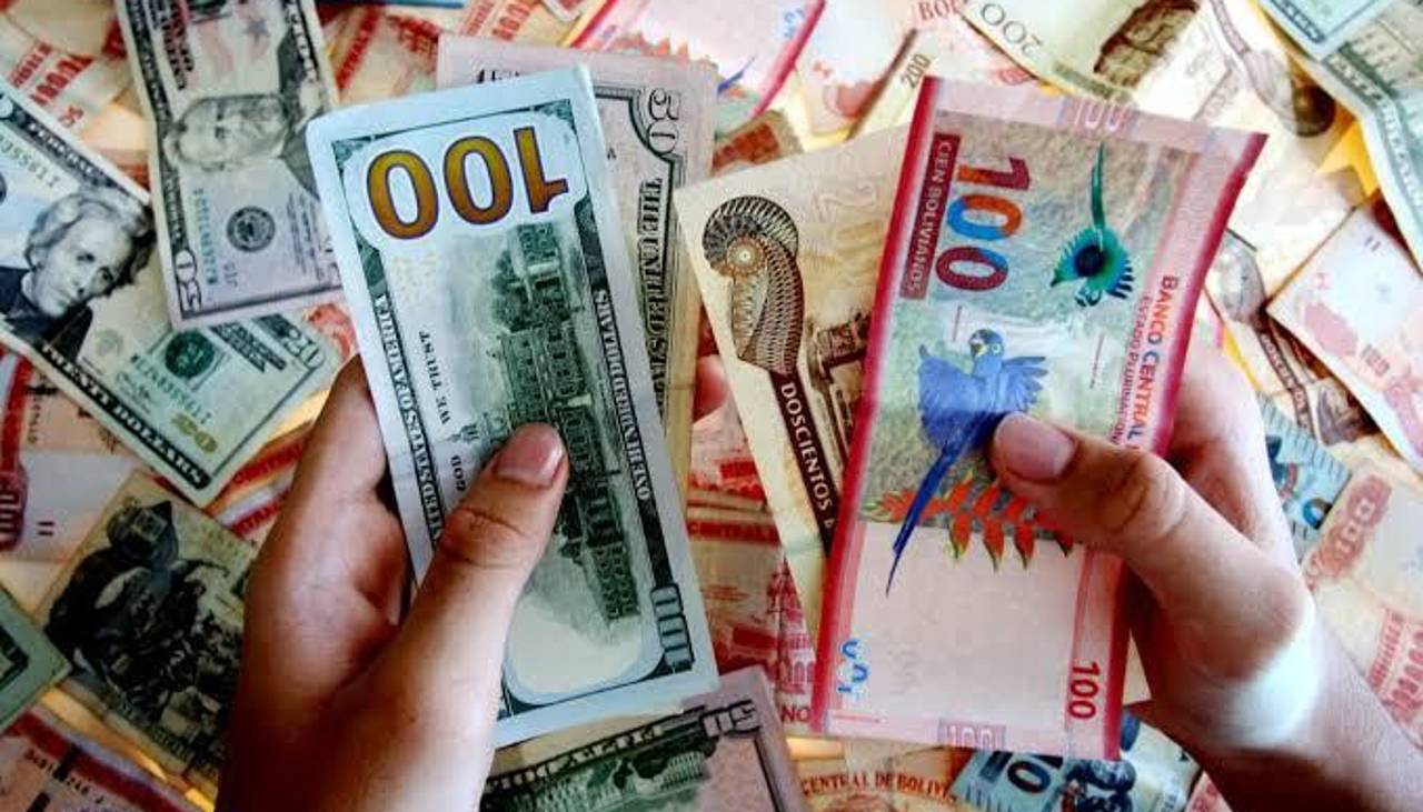 “Nos dicen que nuestra moneda ya no sirve”: Gremiales denuncian que proveedores no quieren recibir bolivianos 