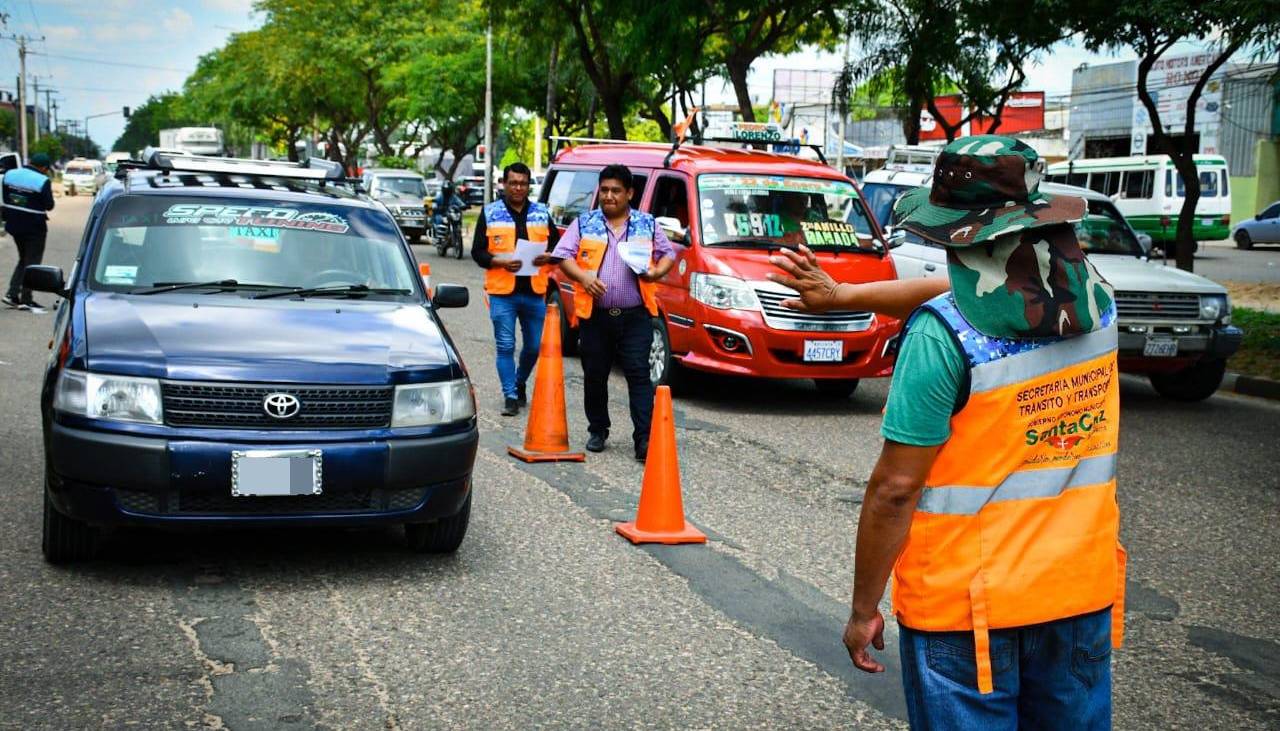 Cobro por registro de conductores: Concejal opositor asegura que no está normado y oficialista pide que el empadronamiento sea gratis