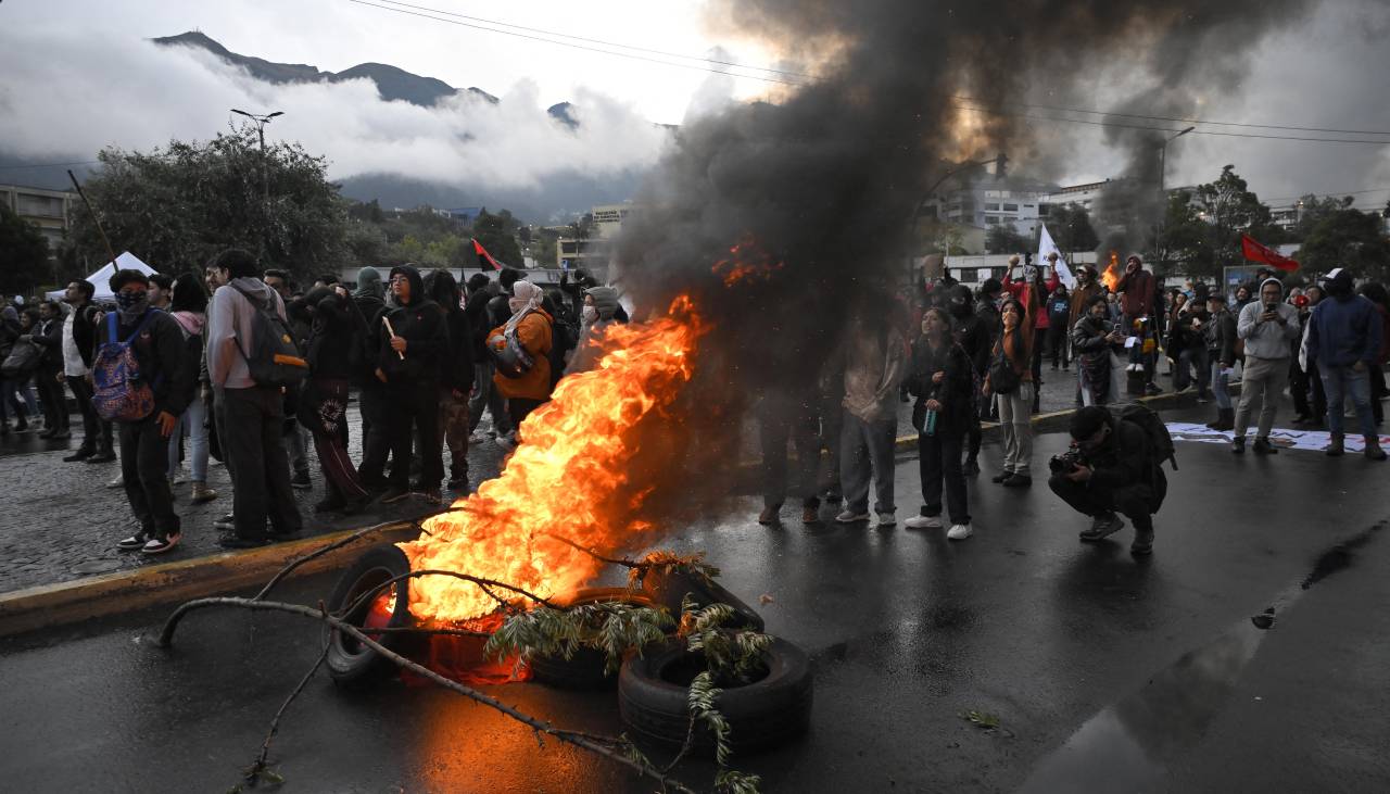 Liberan a policías que fueron retenidos en medio de las protestas indígenas en Ecuador