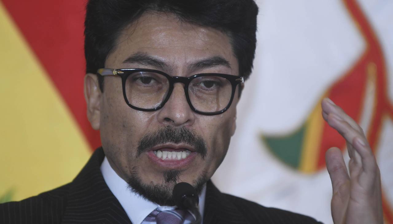 Ministro Aramayo: “El Estado debe concentrar sus esfuerzos en responder con eficiencia a las necesidades de la población”