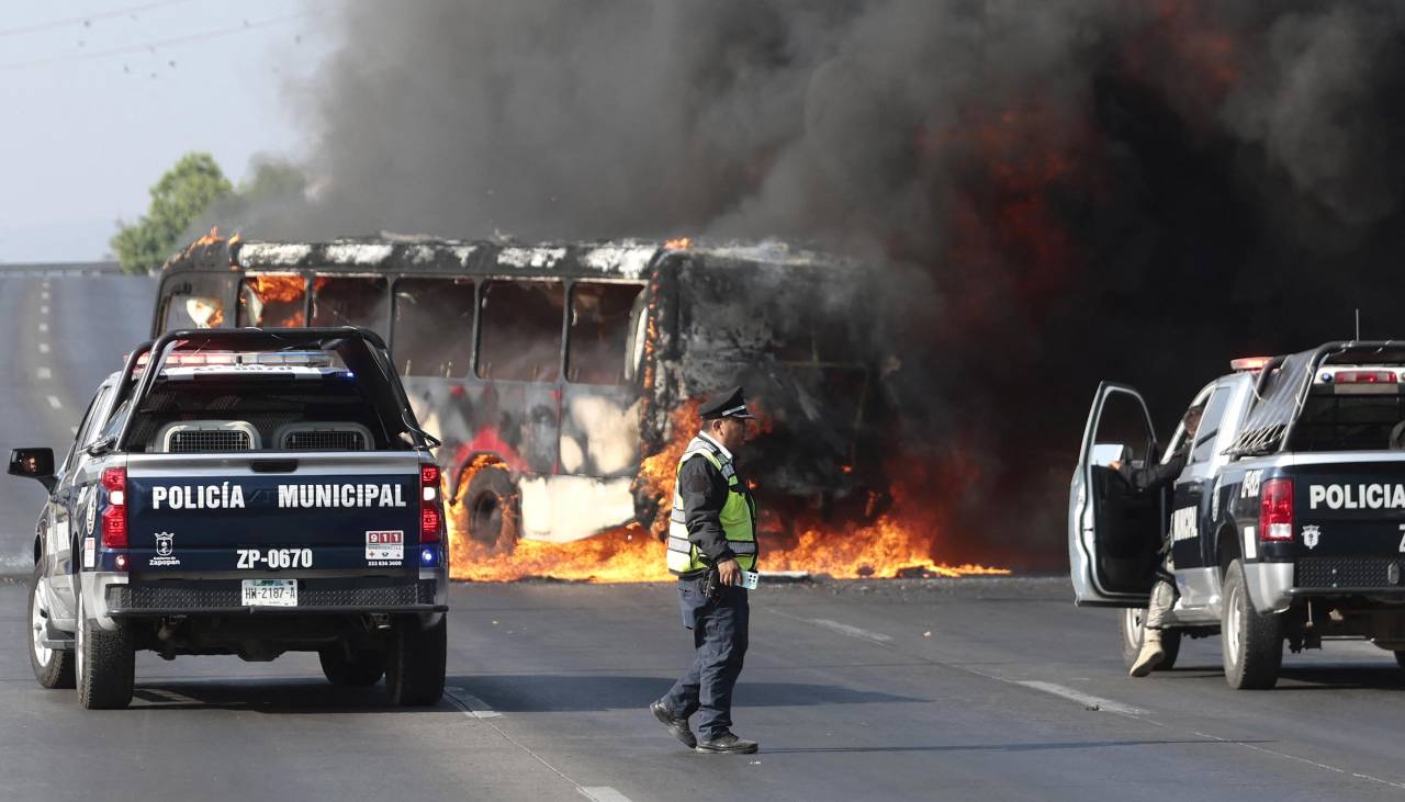 México despliega 10.000 militares tras violencia por muerte de ‘El Mencho’