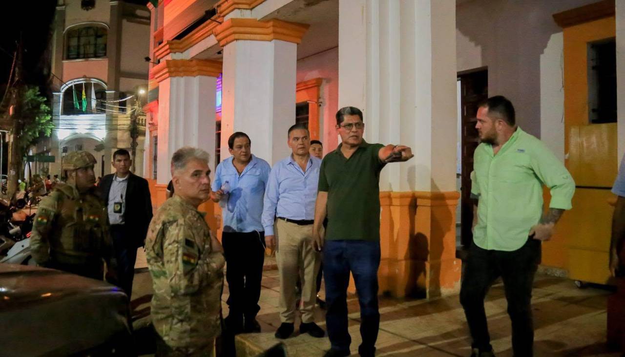 Decreto del diésel: Autoridades buscan levantar el bloqueo en la ruta Santa Cruz-Trinidad