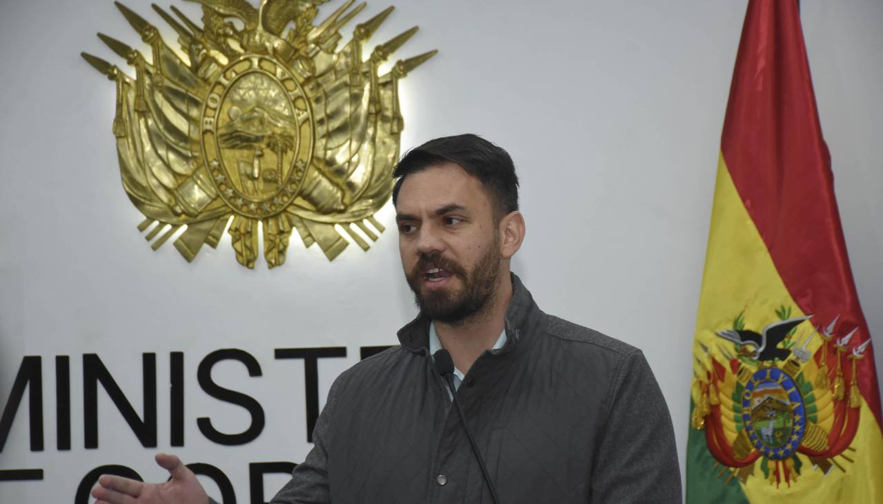 “La historia nos ha enseñado que todos los muros se caen”, dice Del Castillo tras anuncio de Argentina