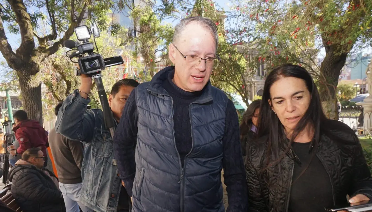 Elecciones 2025: Dunn dice que no ha pensado en alianzas y que aún tiene plazo