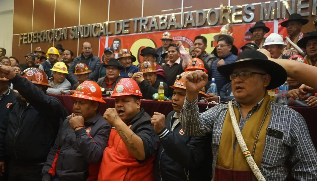 La COB declara paro general indefinido “hasta las últimas consecuencias” contra el decreto que elimina la subvención 