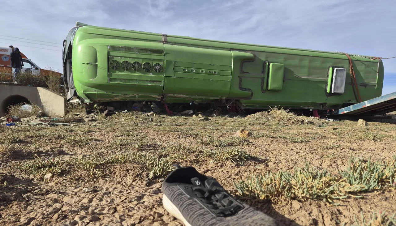 Fiscalía: Conductor del bus que dejó nueve fallecidos tiene 24 años y no portaba licencia de conducir