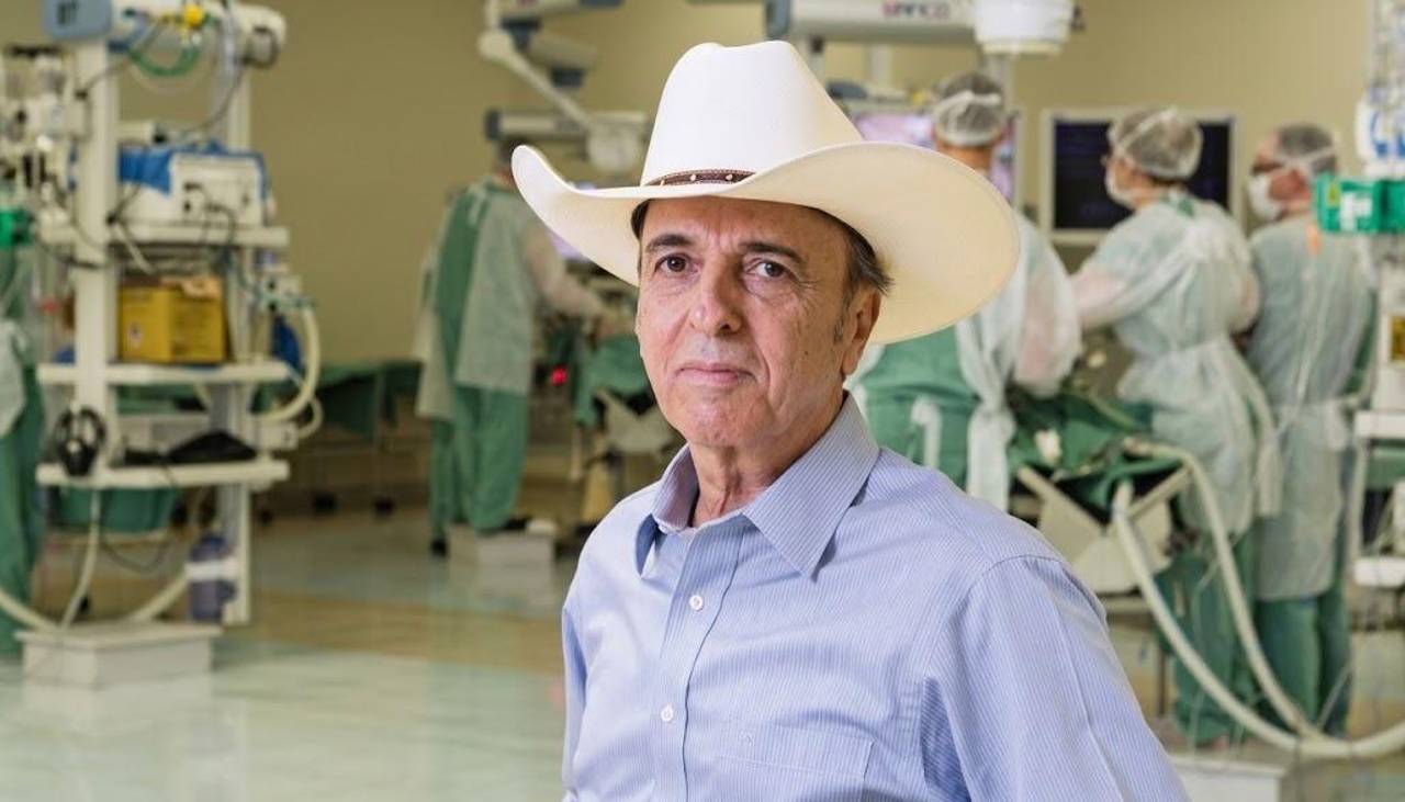 Empresario brasileño trae a Bolivia su experiencia de atención gratuita contra el cáncer 
