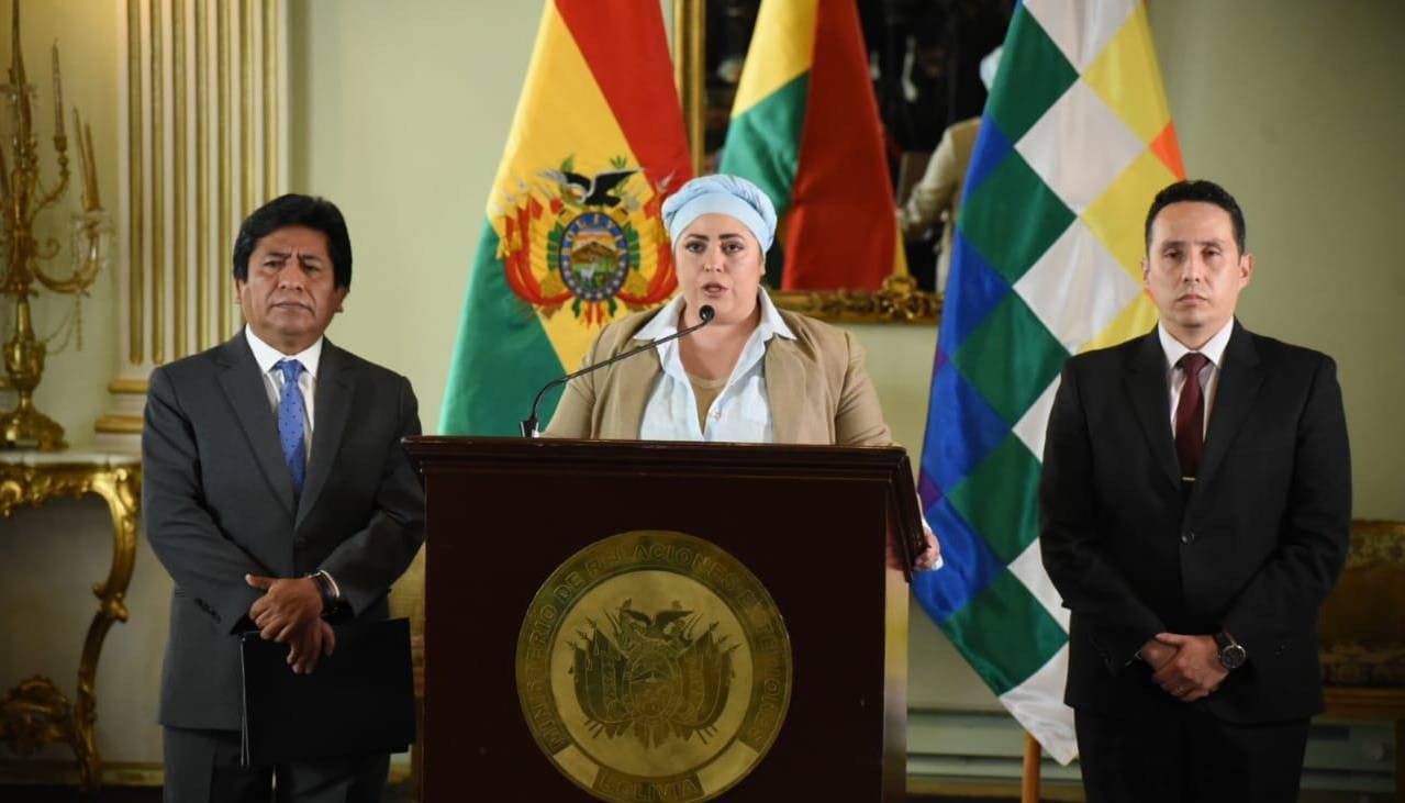Gobierno convoca a embajador de Argentina para expresar rechazo por declaraciones de Milei y llama en consultas a su homólogo boliviano