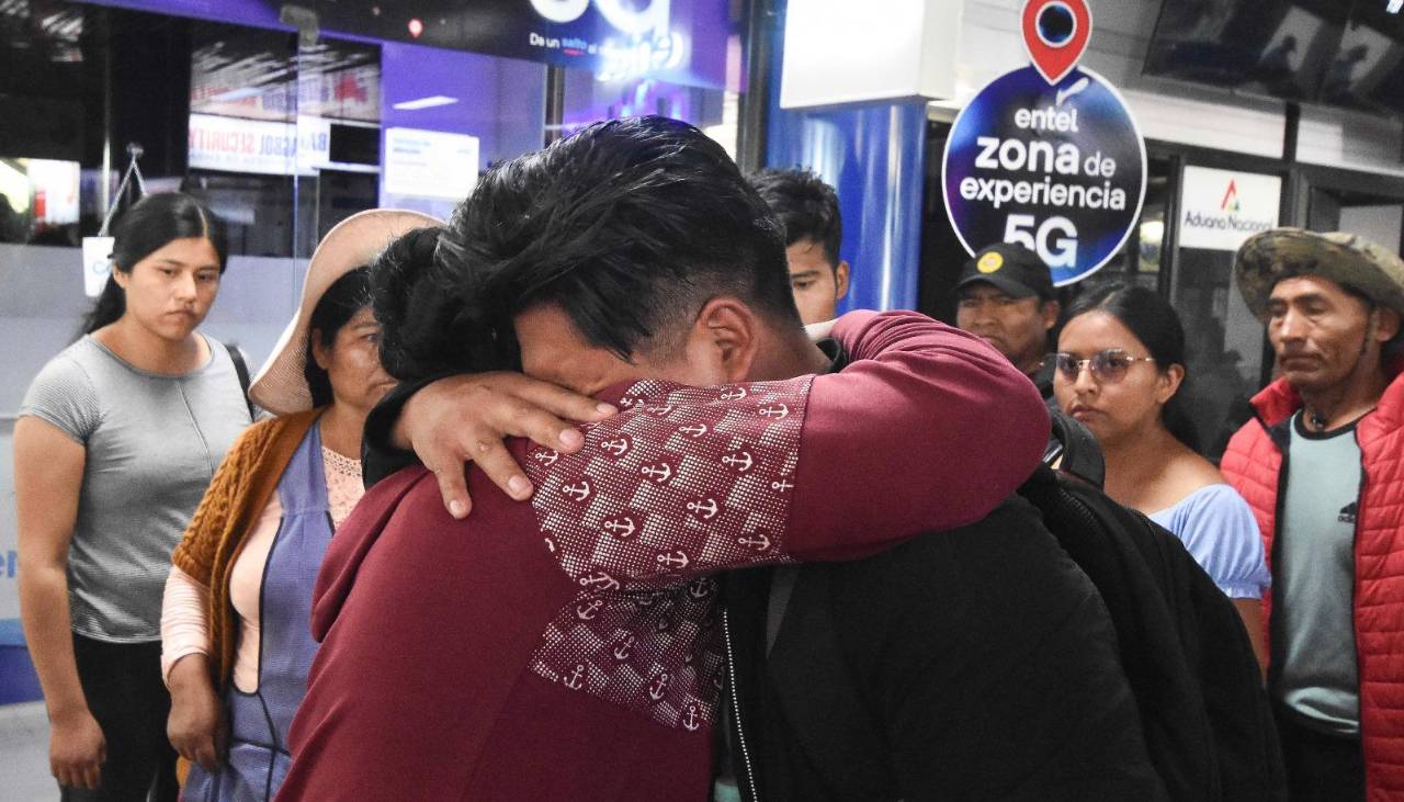 Llegan a Cochabamba los cuerpos de los bolivianos que murieron en colapso de edificio en Brasil