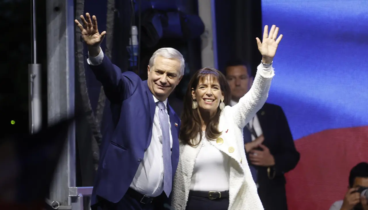 Kast dice que sus prioridades son seguridad, migración y economía: “Chile necesita orden”