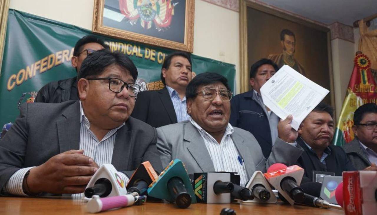 “Vamos a pedir un paro nacional”: Choferes de Bolivia irán a un ampliado el miércoles por combustibles