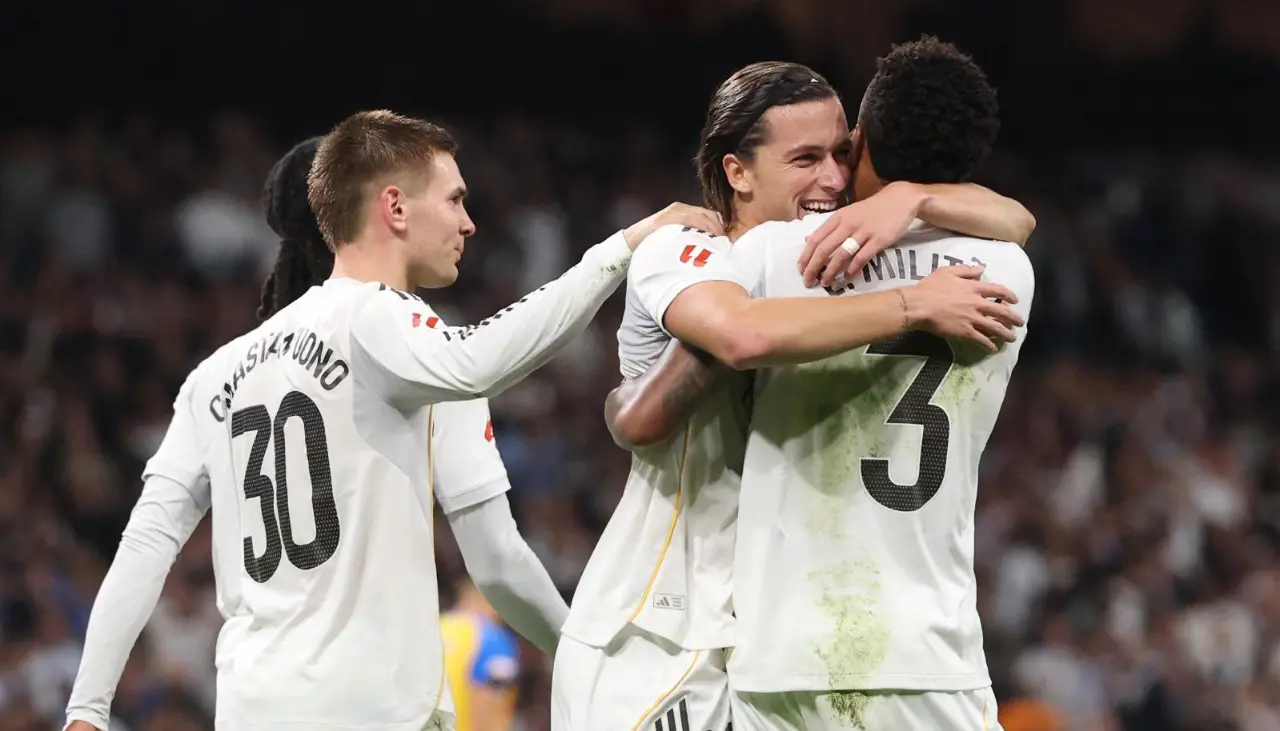 Real Madrid hunde a Valencia (4-0) y aumenta la presión al Barcelona 