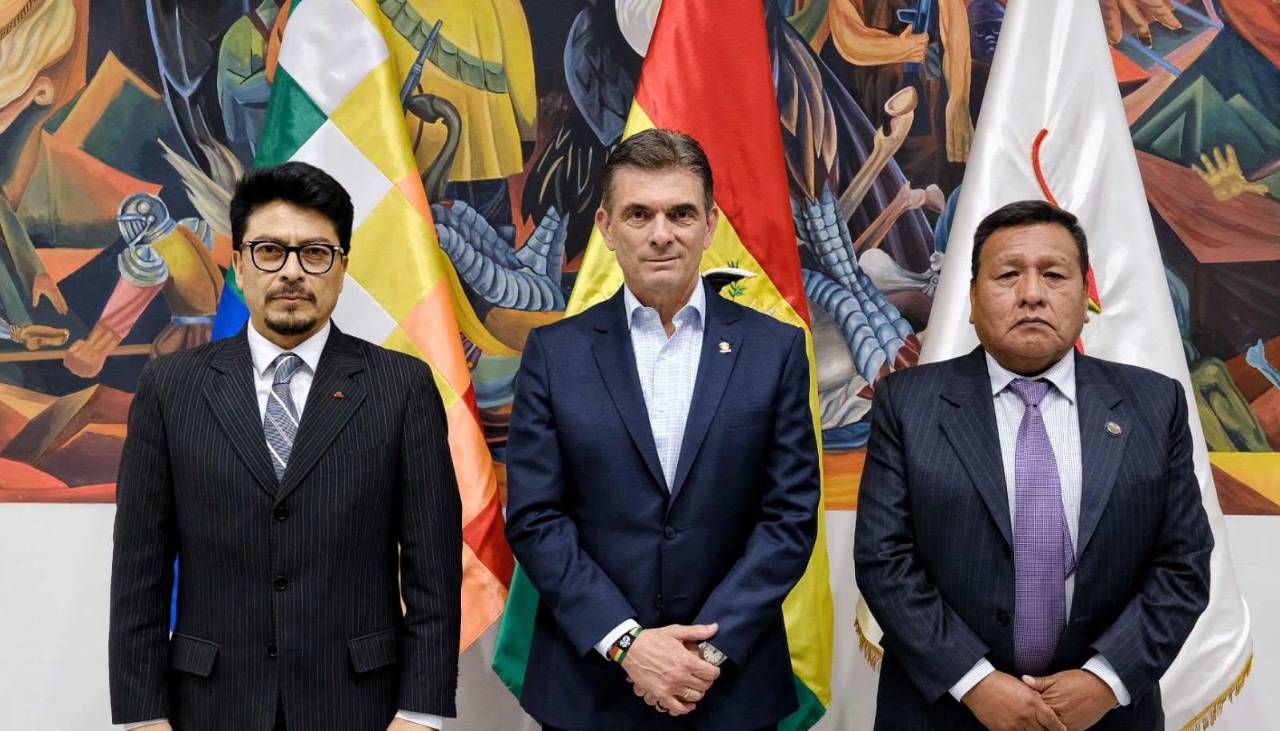 “No es militante del MAS”: Aramayo defiende a Huanca, el nuevo canciller que antes trabajó en la Defensoría del Pueblo