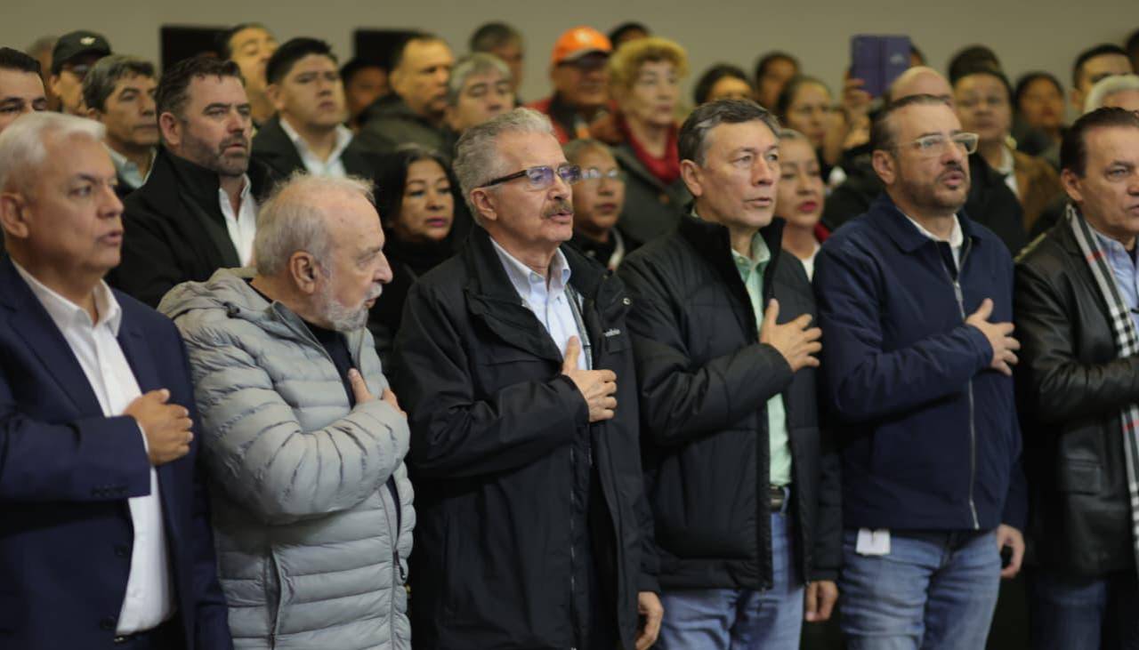 “Lo que no se puede cortar es la democracia”: Asamblea de la Cruceñidad se reúne este lunes frente a los bloqueos