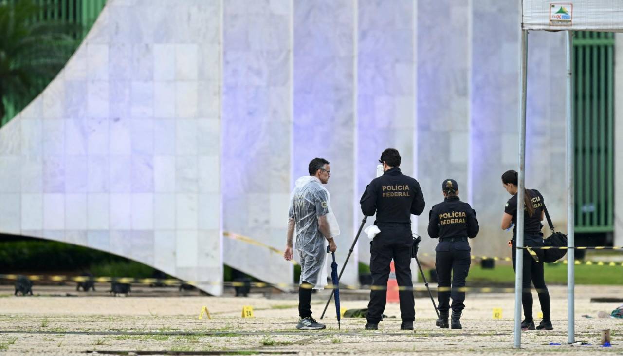 Brasil investiga el ataque fallido contra la corte suprema: un hombre hizo estallar explosivos adheridos a su cuerpo