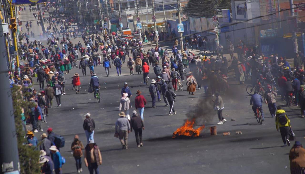 Bolivia arranca la semana con 22 puntos de bloqueo; La Paz concentra 15