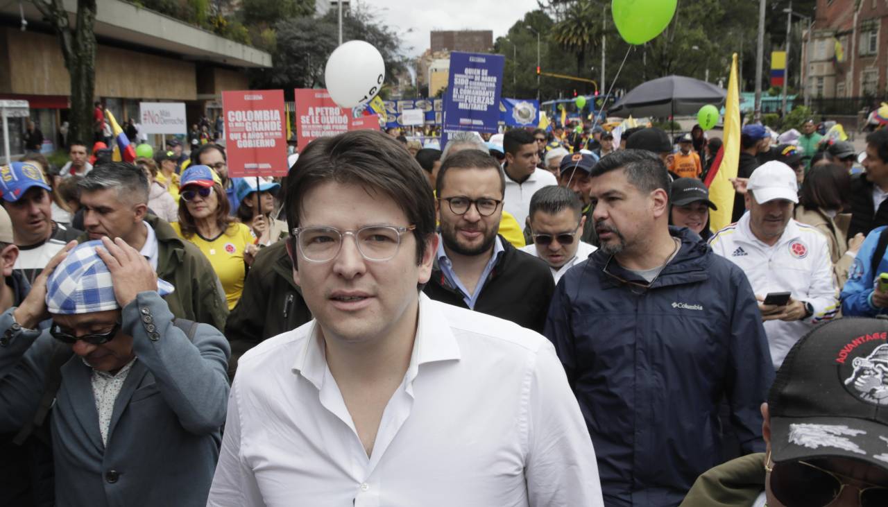 Hieren a bala al aspirante presidencial colombiano de derecha Miguel Uribe Turbay