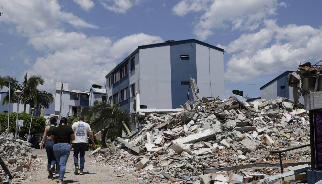 “Tenemos mochilas de emergencia”: Boliviana cuenta cómo enfrentó el sismo en Colombia y teme otro temblor