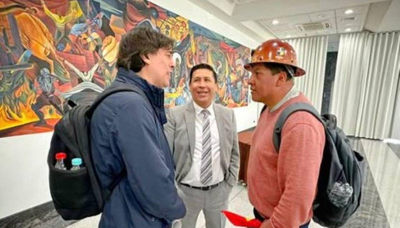 En medio de las protestas, la COB se reúne con autoridades del Gobierno por el DS 5503