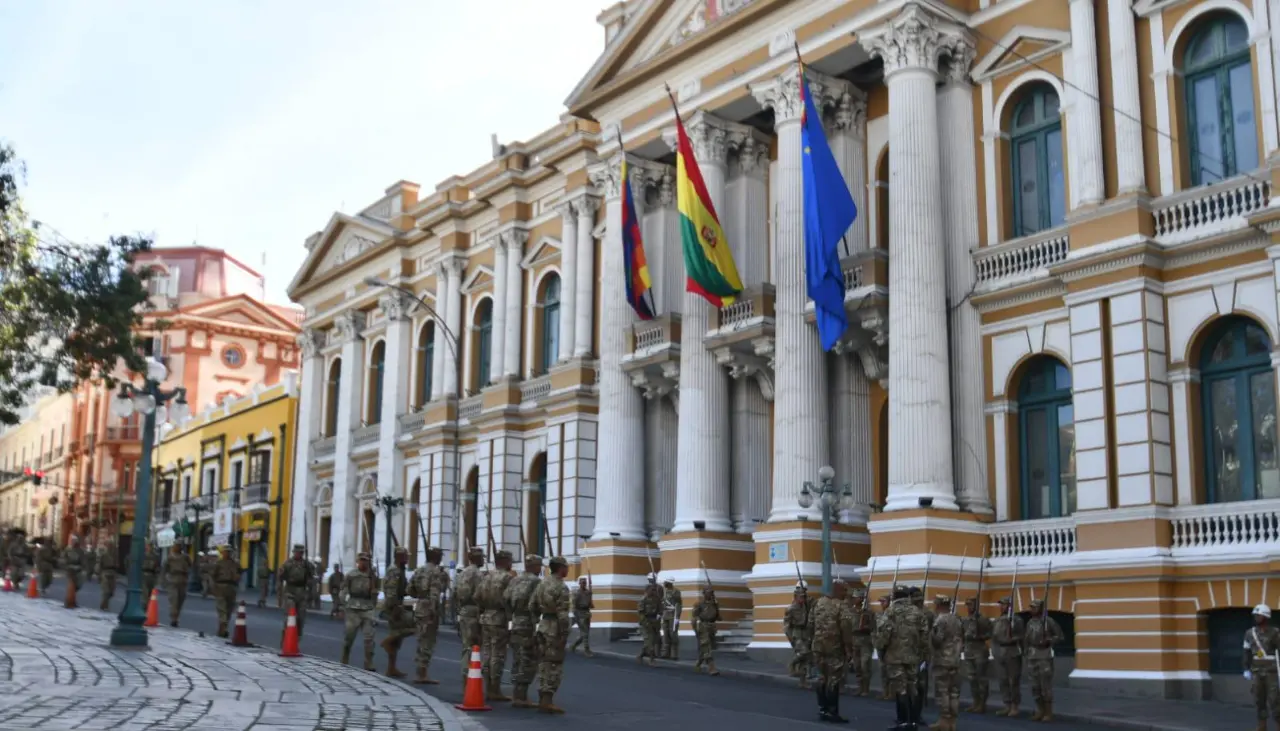 ¿Cómo será el acto de posesión de Rodrigo Paz? Esto dice el vicecanciller