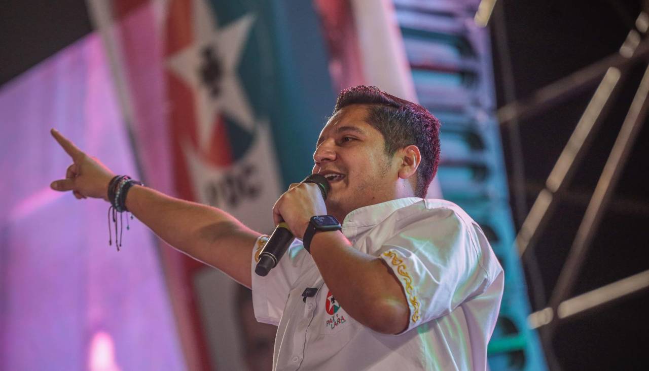 Diputado Rada anuncia procesos contra los responsables del “robo” al Estado