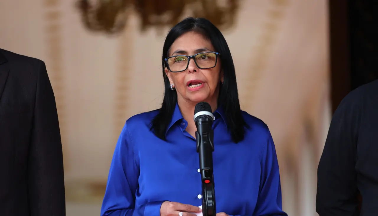 Delcy Rodríguez confirma llamada telefónica con Trump para abordar “agenda de trabajo”