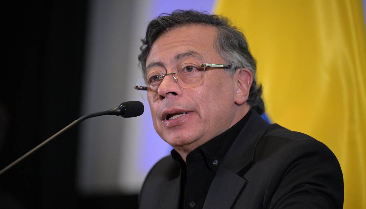 Petro afirma que Bolivia está pasando a “extremismos” con expulsión de su embajadora