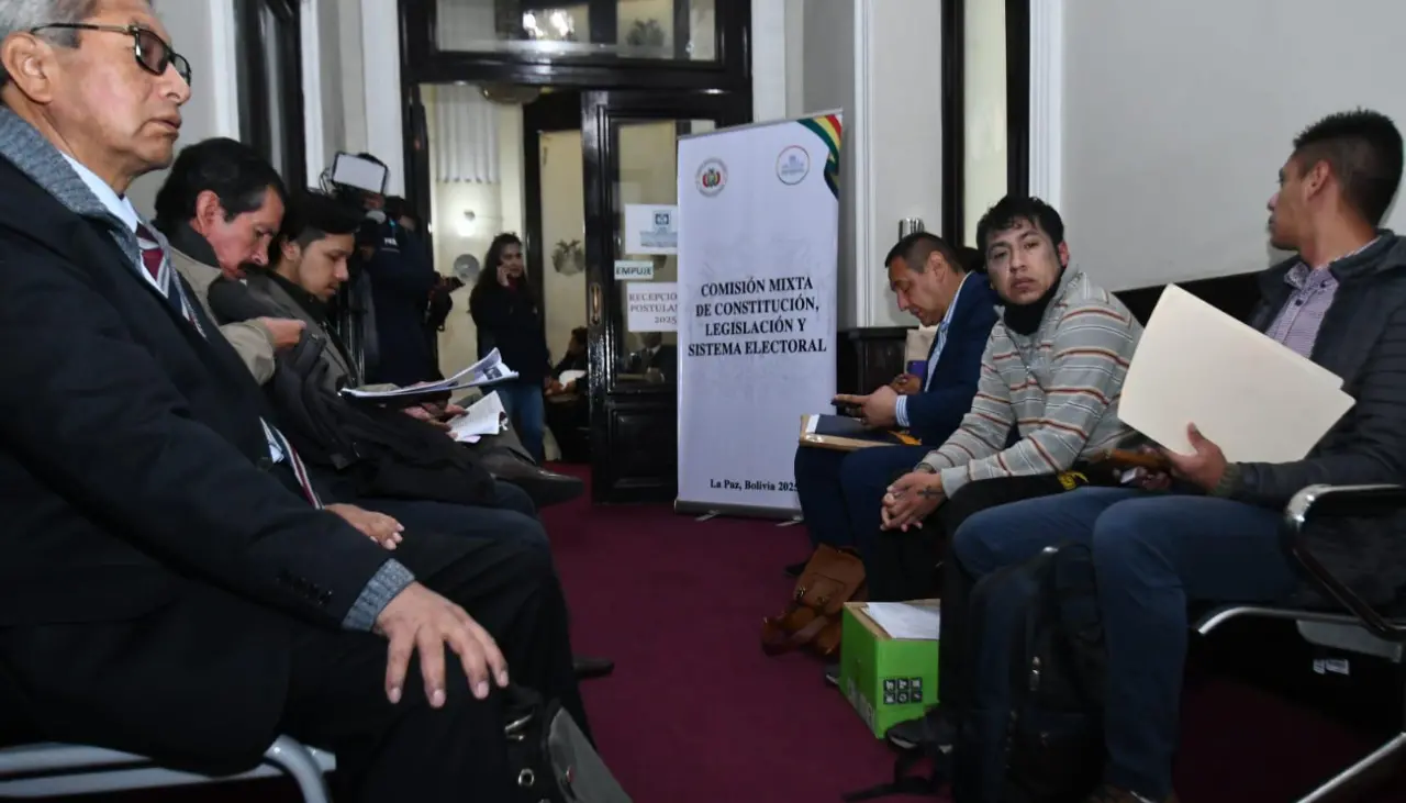 Elección de vocal TSE: Este lunes sesionará la Comisión Mixta para evaluar la fase de recepción de documentos