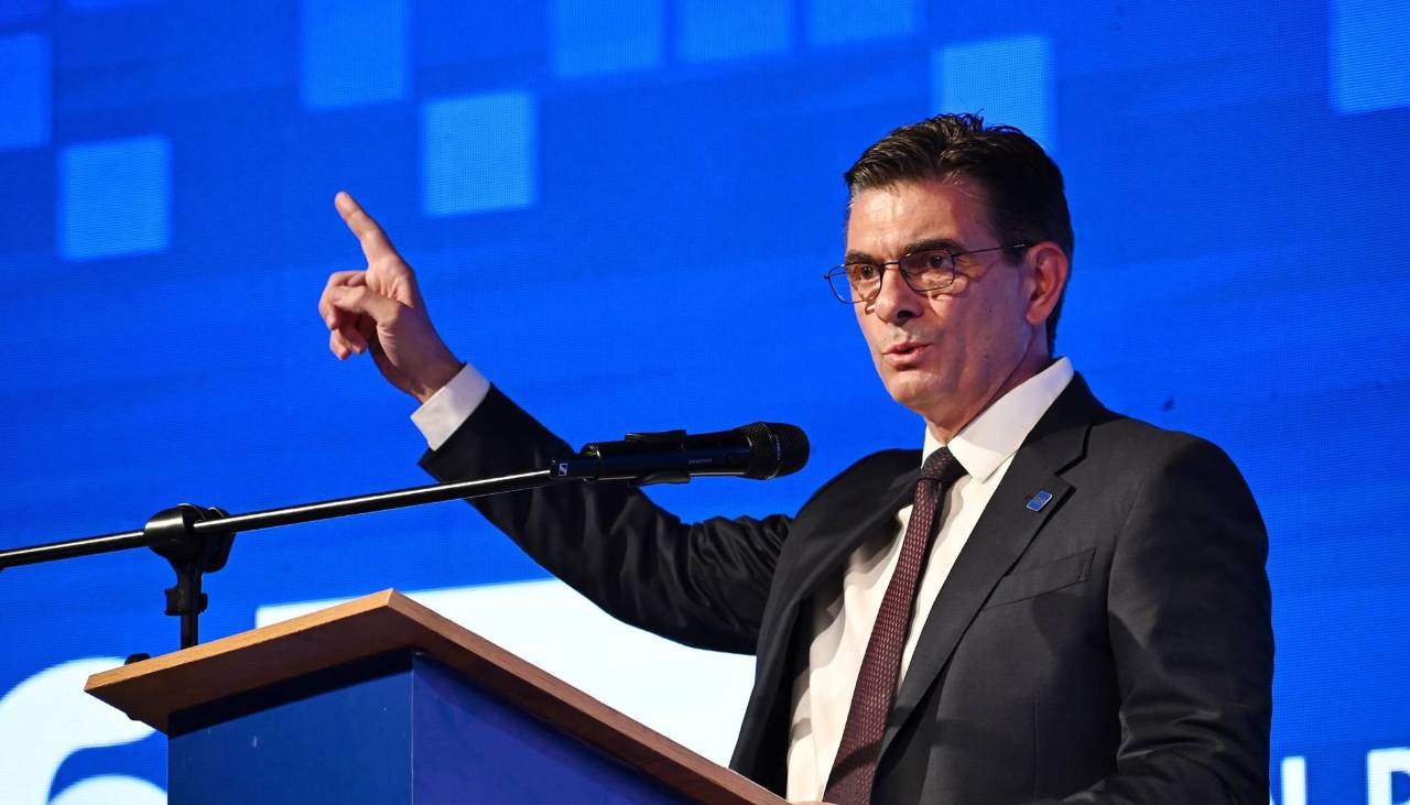 Paz retorna de EEUU y alista su viaje a Chile y el encuentro con el Rey de España y Lula