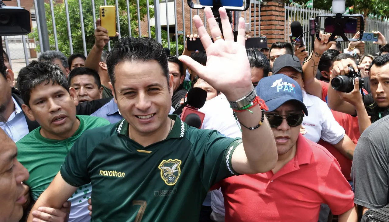 Concentración de Lara se traslada a la plaza Villarroel y Rodrigo Paz participará en el encuentro, dice diputado del PDC