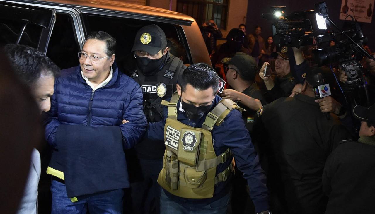 El Gobierno denuncia que un juez de Santa Cruz ordenó que Luis Arce a una clínica y cuestiona su decisión
