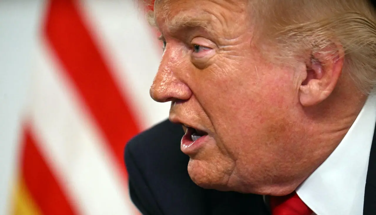 Trump dice que suspensión de decisiones de asilo en EEUU durará “mucho tiempo”