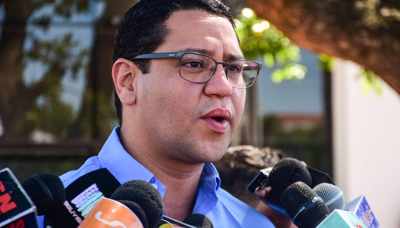 Vocero de Tuto le pide a Samuel “dar la cara” por la candidata a senadora de Unidad que renunció