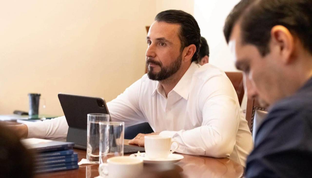 “Vamos con argumentos”: Velasco reafirma defensa de la aplicación del 50-50 en la reunión convocada por Paz