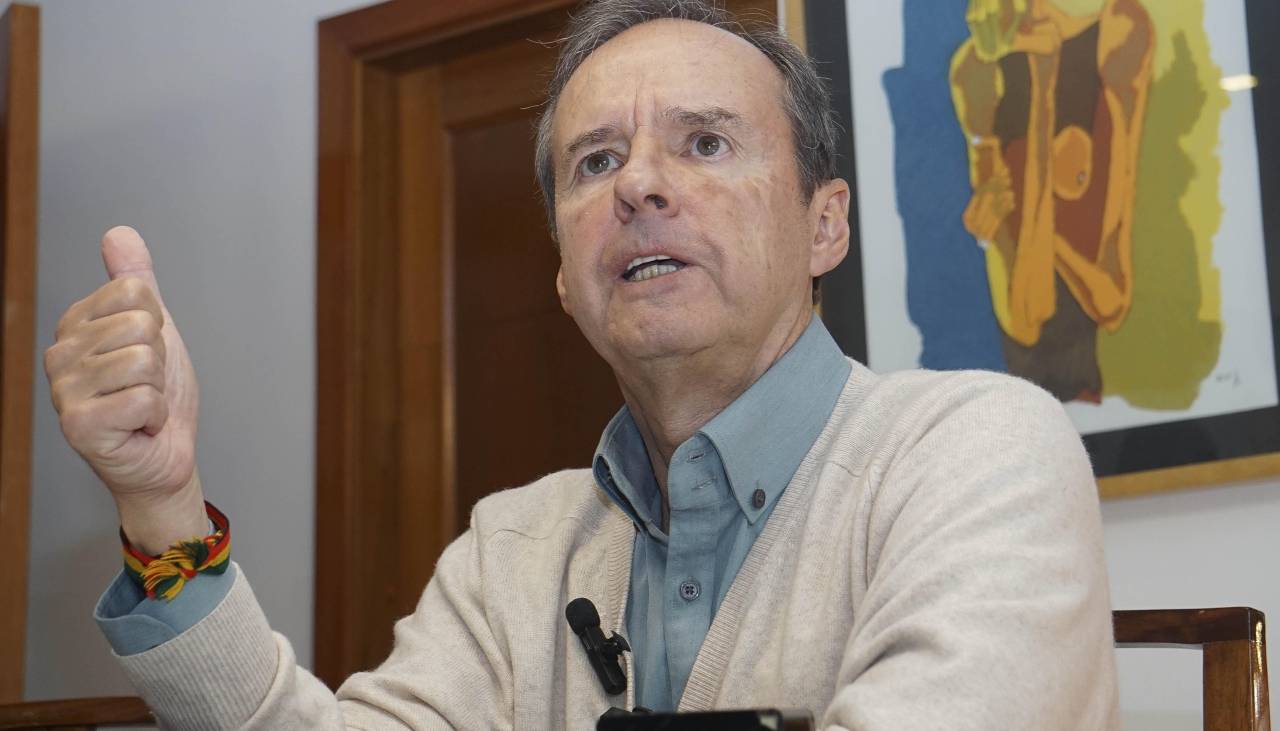 Vocero responde a Tuto por la droga incautada en Chile y defiende la lucha antidrogas del Gobierno