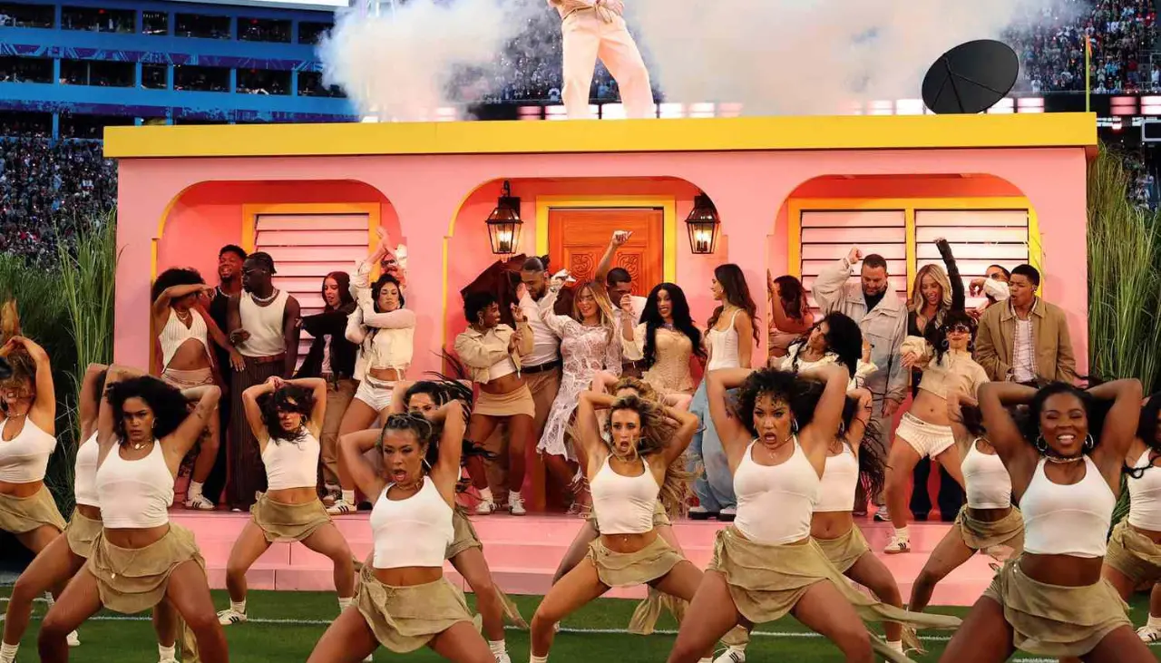 Una boda se vuelve viral por recrear La Casita de Bad Bunny