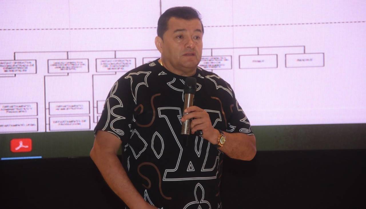 Disponen congelar las cuentas de Jhonny Fernández y activar alerta migratoria, según presidente del Concejo cruceño