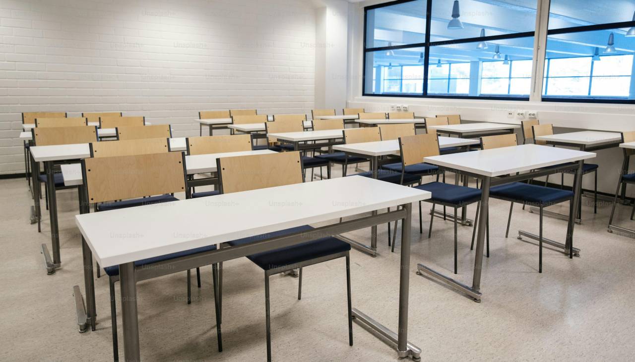 Especialista definirá si adolescente agredida por su compañera requerirá cirugía ante riesgo de perder un ojo