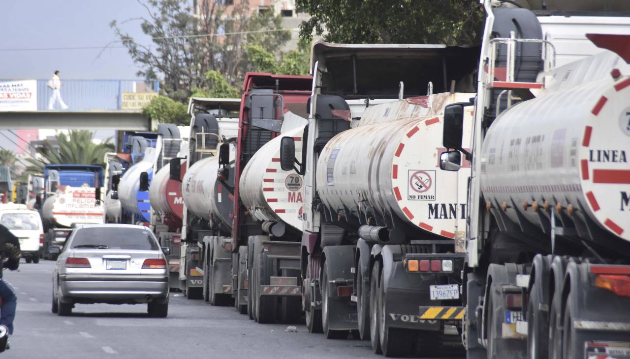 Gobierno defiende decreto que quita subvención a grandes consumidores y hay sectores que lo rechazan