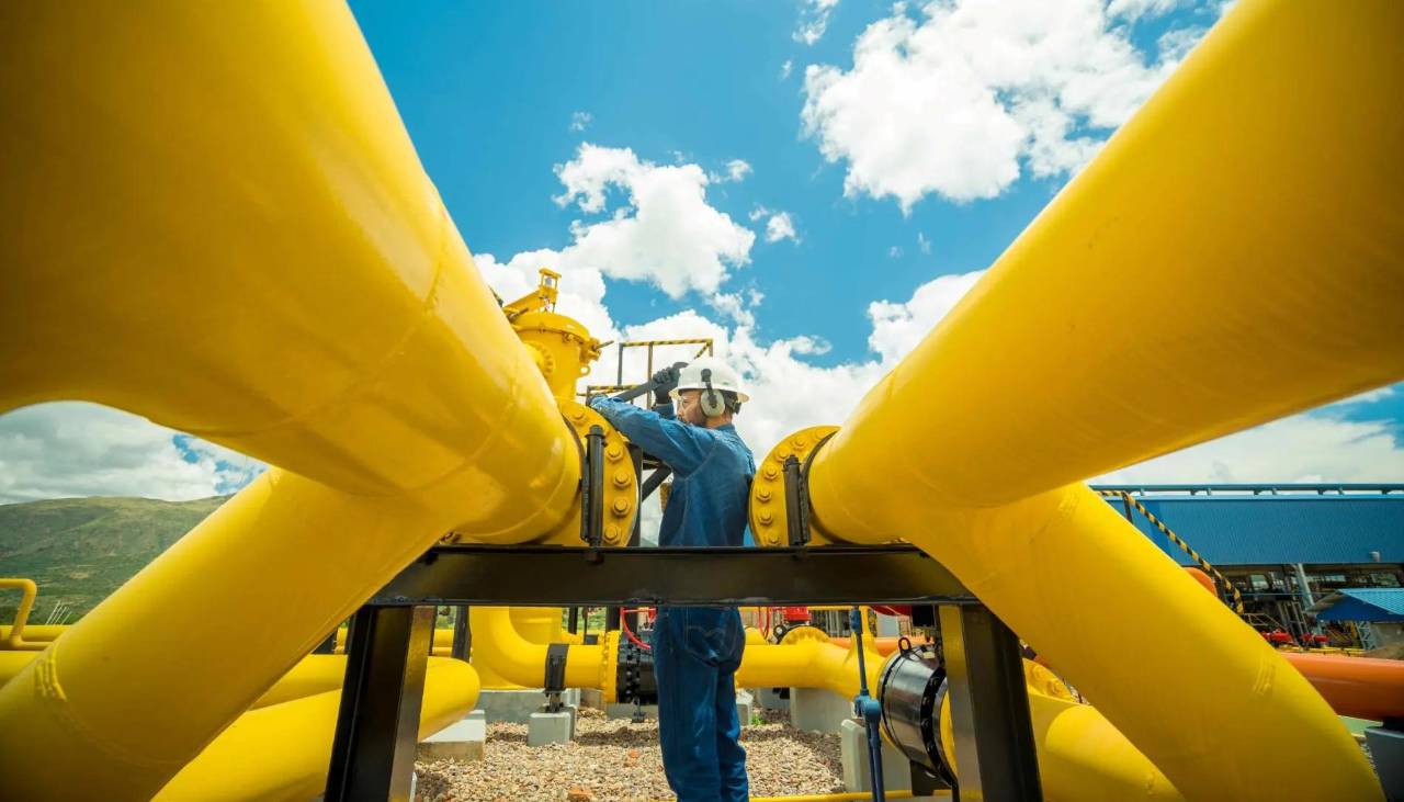 Vía decreto, Gobierno autoriza la importación de gas para consumo propio y generación de electricidad