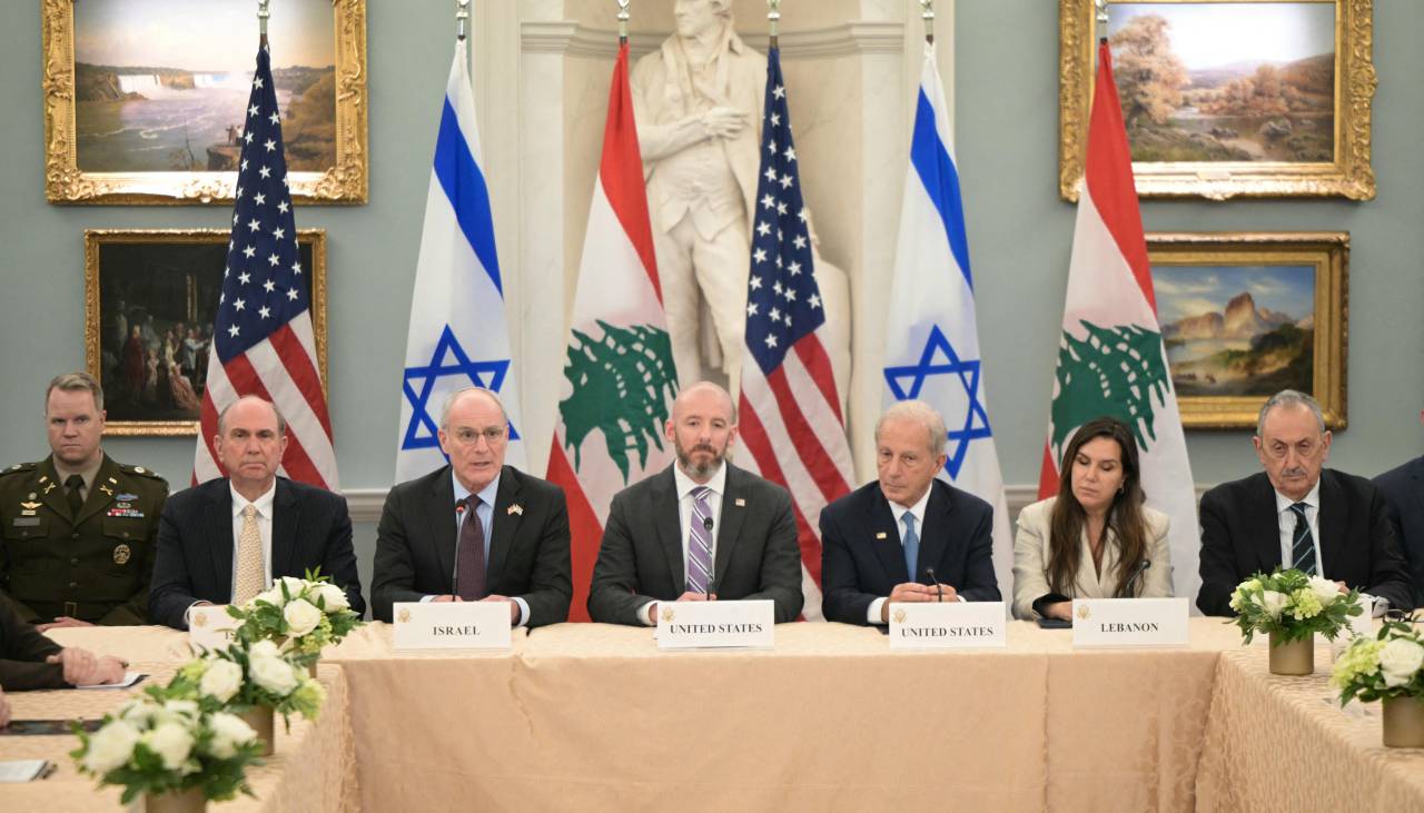 Israel y Líbano acuerdan "implementar un cese el fuego"