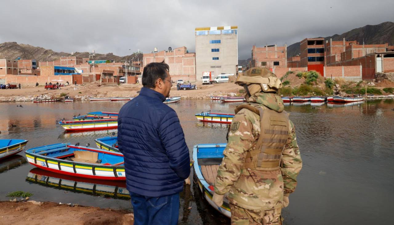 Arce inspecciona el control en la frontera con Perú y dice que hay un “acecho” del contrabando 