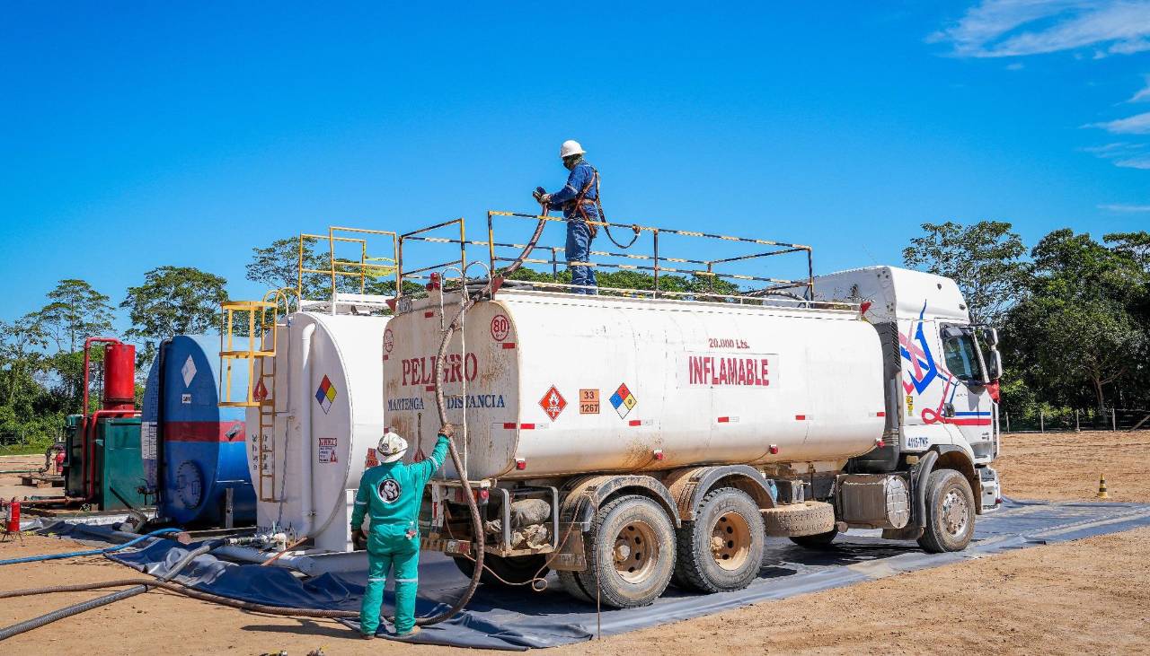 Por decreto, el Gobierno incrementa a Bs 6.000 millones el fondo para la compra de combustibles