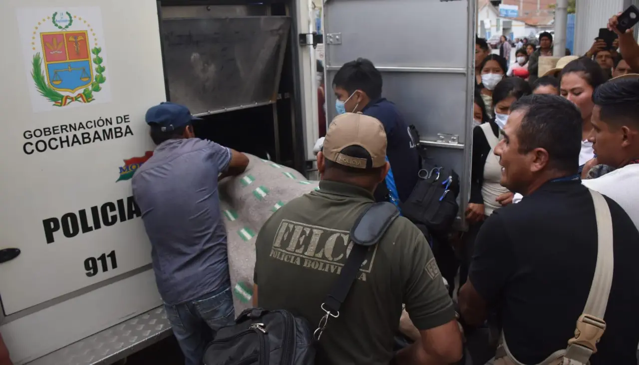 Cotapachi: Se abrieron tres casos, uno de ellos por muerte de personas; aún se desconoce el calibre de los proyectiles